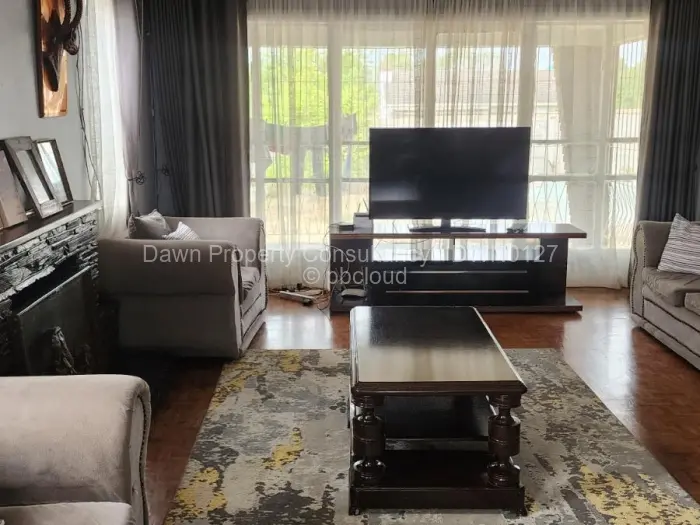 3 Bedroom House to Rent in Mabelreign, Harare