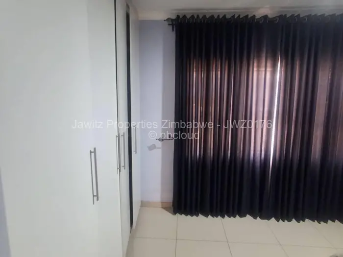 5 Bedroom House to Rent in Sandton Park