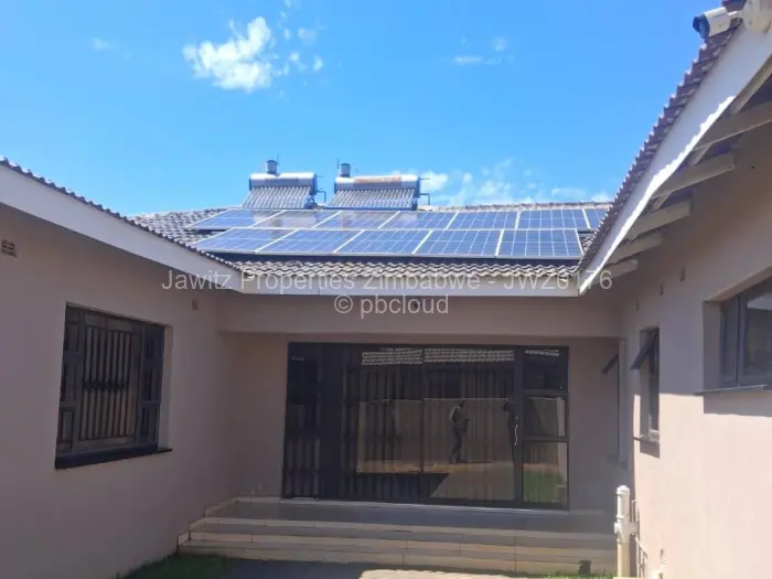 5 Bedroom House to Rent in Sandton Park