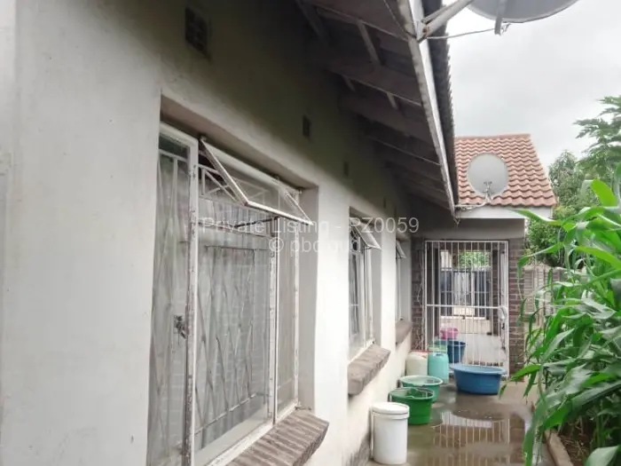 4 Bedroom House for Sale in Budiriro, Harare