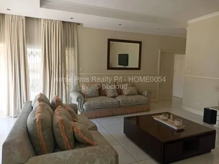 5 Bedroom House for Sale in Alexandra Park, Harare