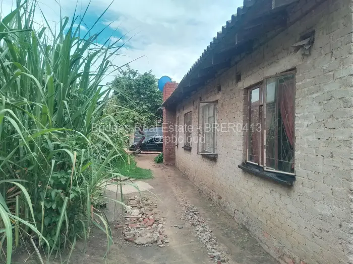 5 Bedroom House for Sale in Budiriro, Harare