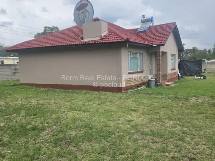 2 Bedroom Cottage/Garden Flat for Sale in Vainona, Harare