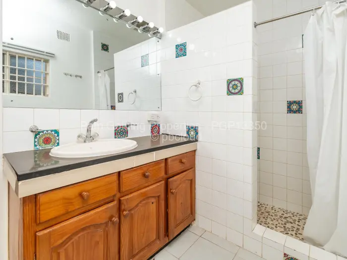 5 Bedroom House for Sale in Gunhill, Harare