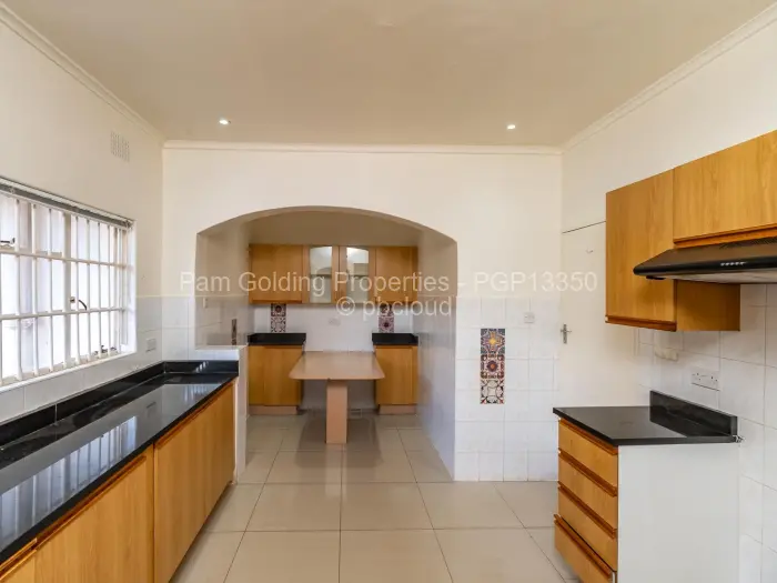 5 Bedroom House for Sale in Gunhill, Harare