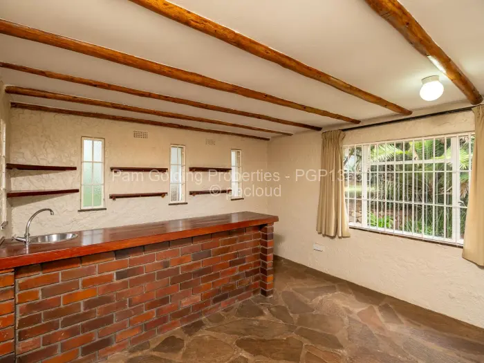 5 Bedroom House for Sale in Gunhill, Harare