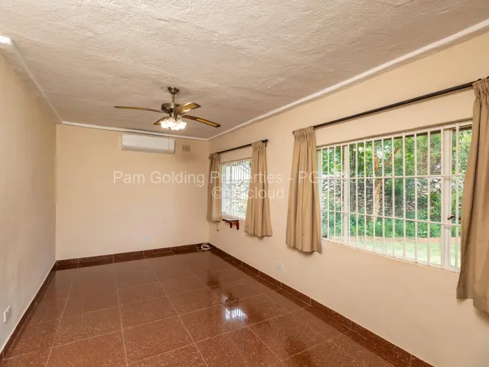 5 Bedroom House for Sale in Gunhill, Harare