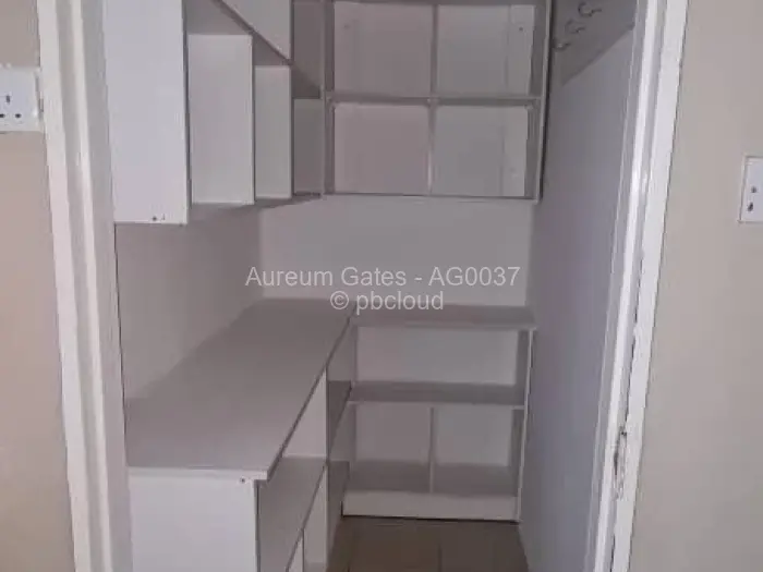 2 Bedroom Cottage/Garden Flat to Rent in Strathaven, Harare