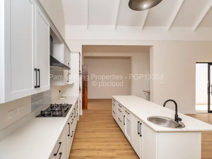 Townhouse/Cluster for Sale in Vainona, Harare