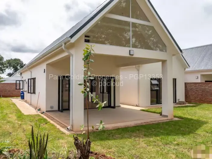 Townhouse/Cluster for Sale in Vainona, Harare