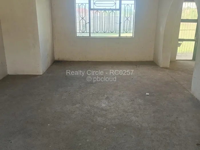 5 Bedroom House for Sale in Chadcombe, Harare