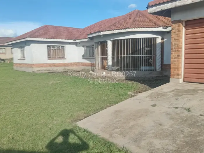 5 Bedroom House for Sale in Chadcombe, Harare