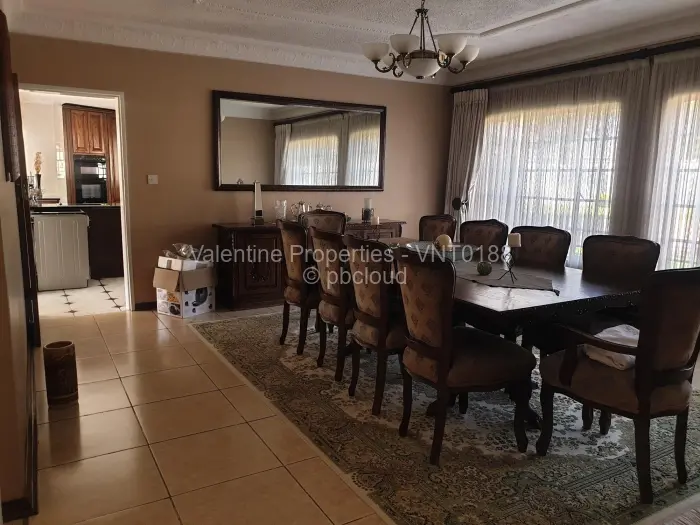 6 Bedroom House to Rent in Helensvale, Harare