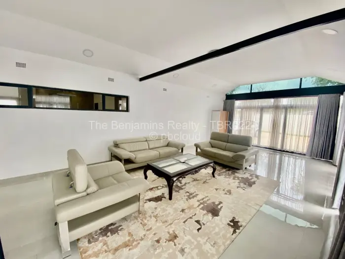 Townhouse/Cluster to Rent in Mount Pleasant