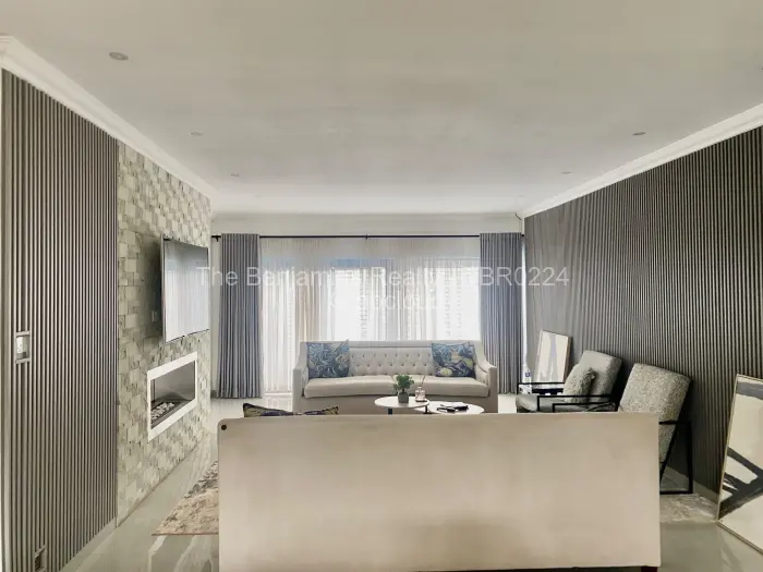 Townhouse/Cluster to Rent in Mount Pleasant