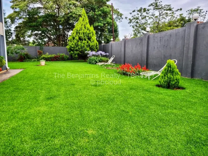 Townhouse/Cluster to Rent in Pomona