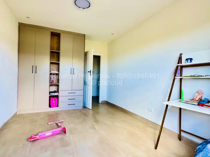 Townhouse/Cluster for Sale in Arlington, Harare