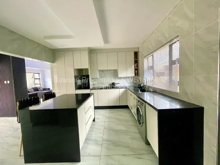 Townhouse/Cluster for Sale in Greendale, Harare