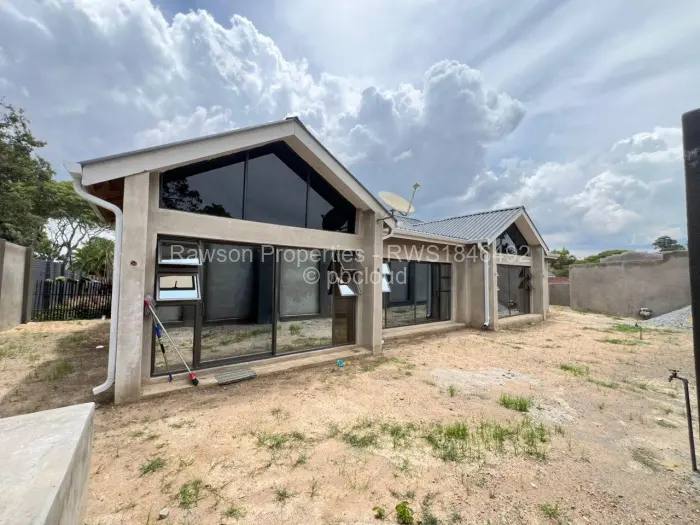 Townhouse/Cluster for Sale in Greendale, Harare