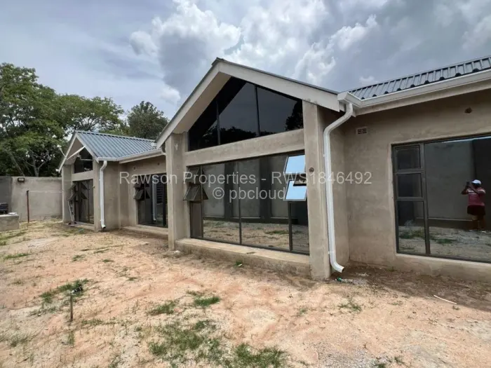 Townhouse/Cluster for Sale in Greendale, Harare