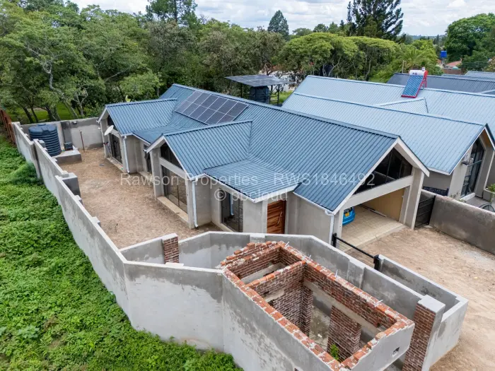 Townhouse/Cluster for Sale in Greendale, Harare