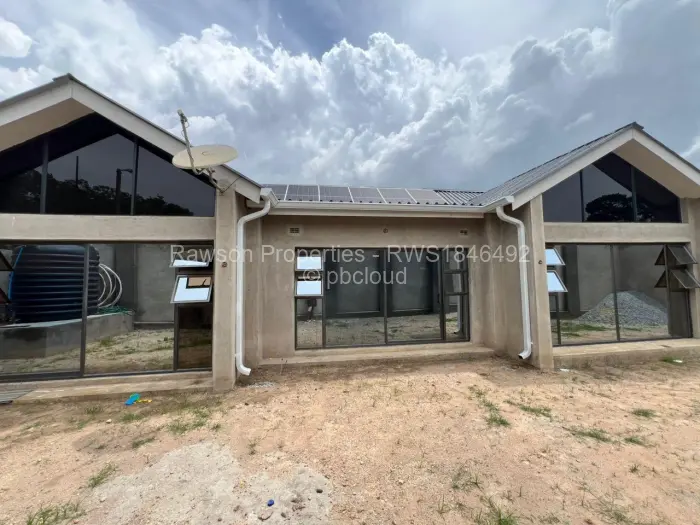 Townhouse/Cluster for Sale in Greendale, Harare