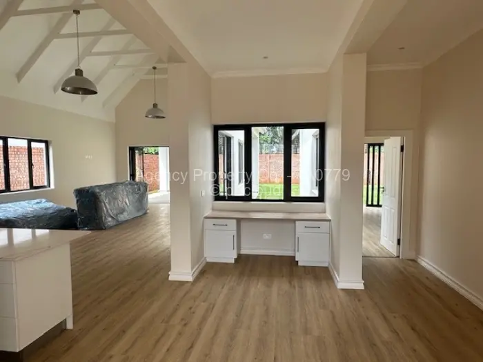 Townhouse/Cluster to Rent in Vainona, Harare