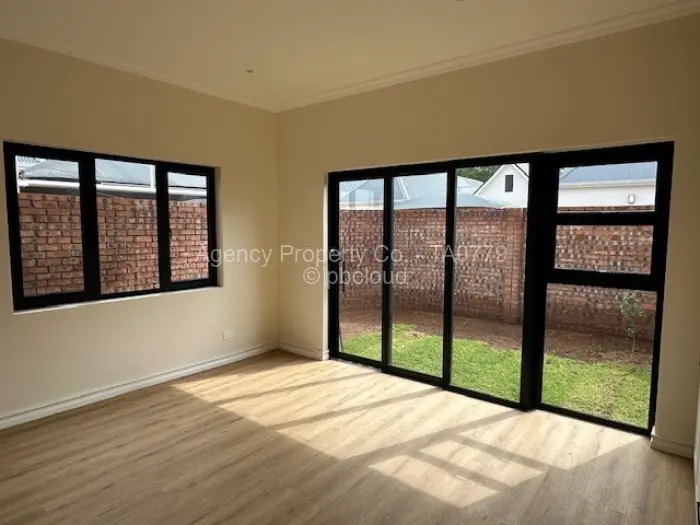 Townhouse/Cluster to Rent in Vainona, Harare