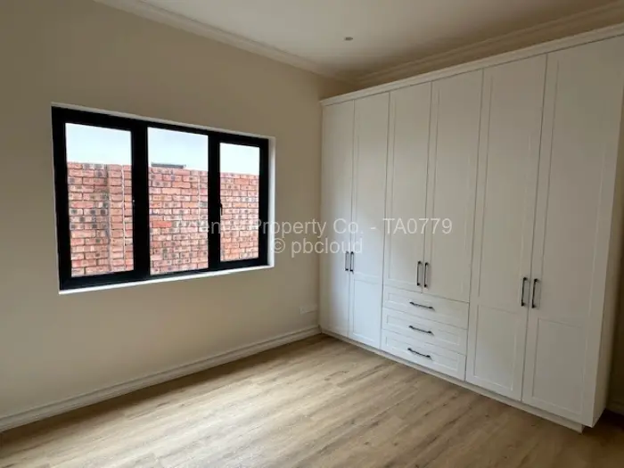 Townhouse/Cluster to Rent in Vainona, Harare