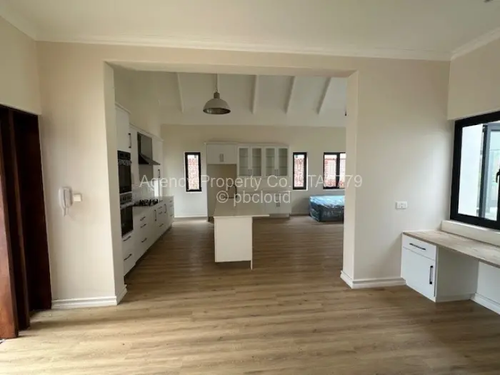 Townhouse/Cluster to Rent in Vainona, Harare