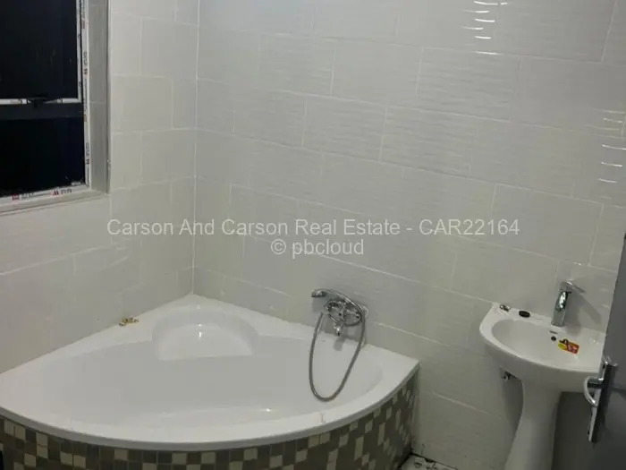 3 Bedroom House for Sale in Mainway Meadows, Harare