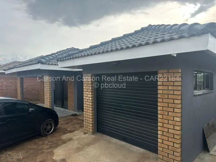 3 Bedroom House for Sale in Mainway Meadows, Harare