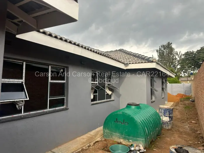 3 Bedroom House for Sale in Mainway Meadows, Harare