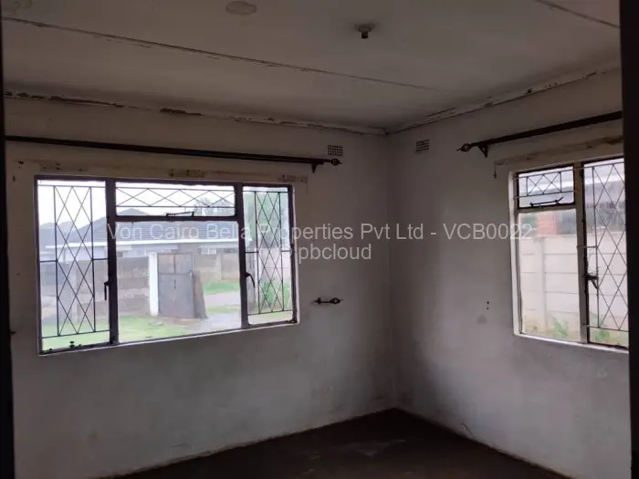 4 Bedroom House for Sale in Warren Park, Harare