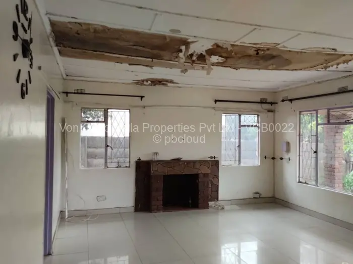 4 Bedroom House for Sale in Warren Park, Harare