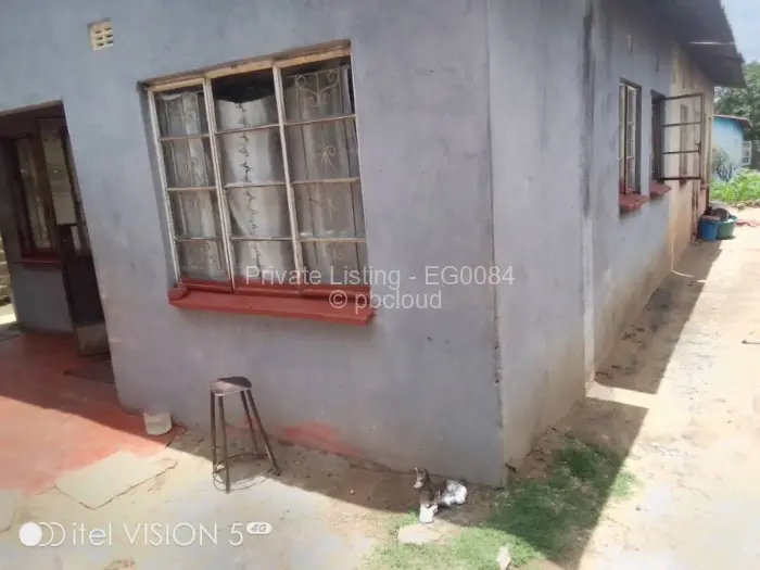 4 Bedroom House for Sale in Glen View, Harare