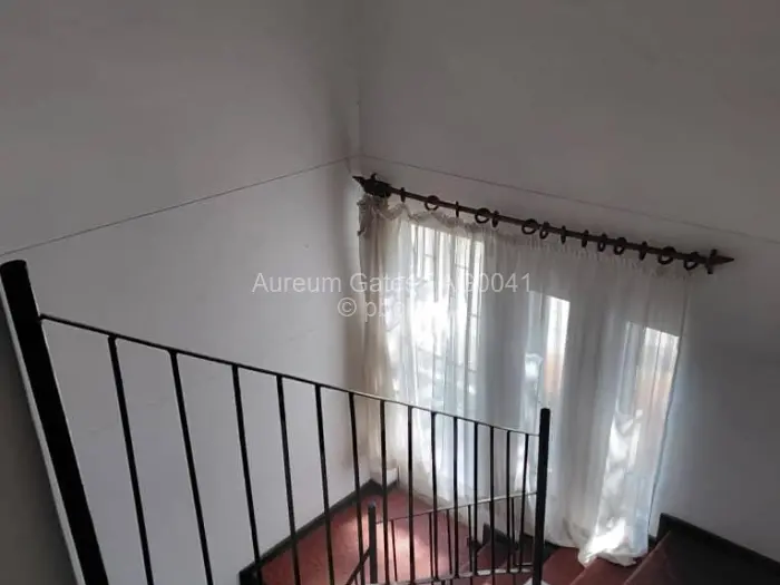 6 Bedroom House to Rent in The Grange