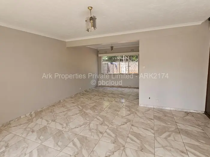 2 Bedroom Cottage/Garden Flat to Rent in Avondale, Harare