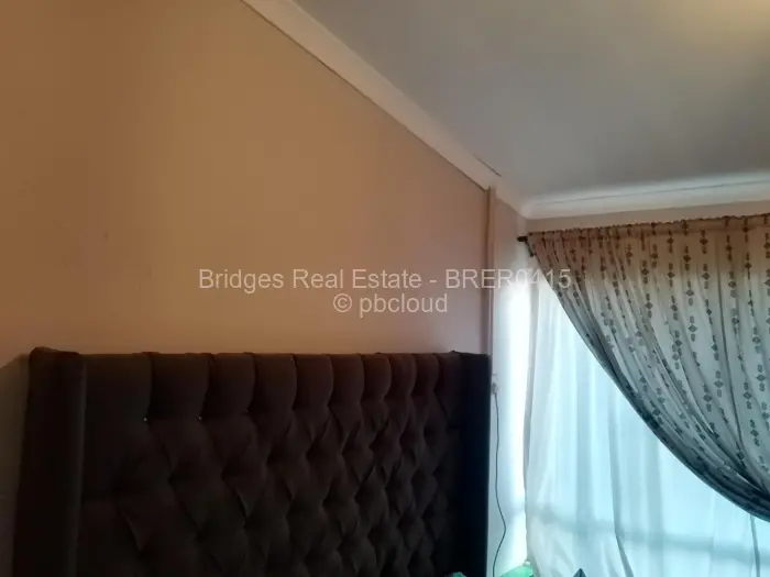 Flat/Apartment for Sale in Glen Norah, Harare