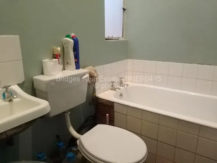 Flat/Apartment for Sale in Glen Norah, Harare