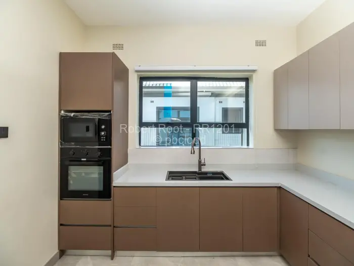 Townhouse/Cluster to Rent in Fairview, Harare