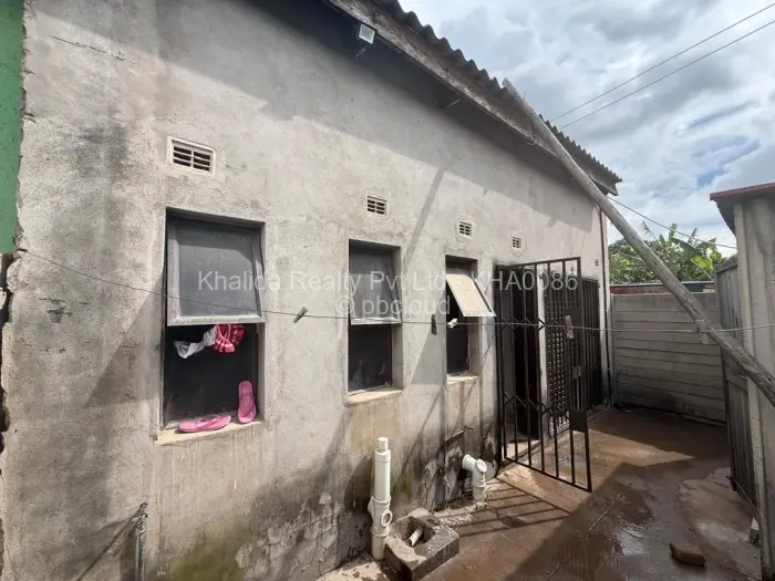 Retail/Shop for Sale in Chitungwiza, Chitungwiza