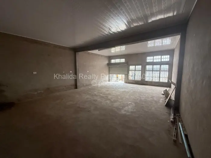 Retail/Shop for Sale in Chitungwiza, Chitungwiza