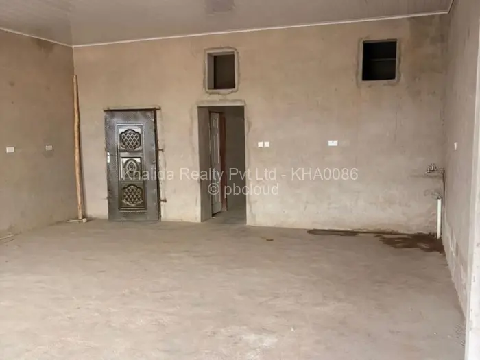 Retail/Shop for Sale in Chitungwiza, Chitungwiza