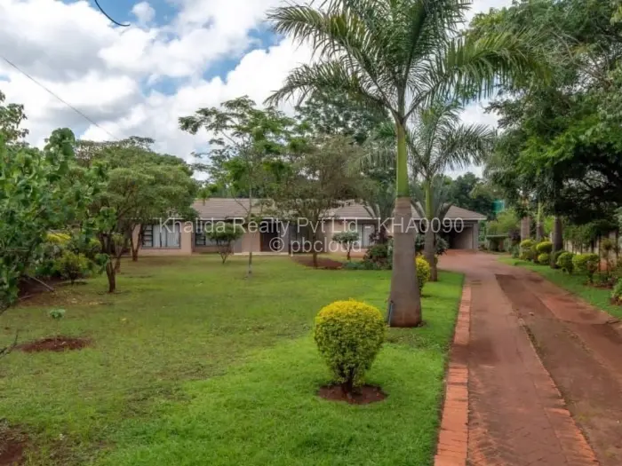 4 Bedroom House for Sale in Borrowdale, Harare