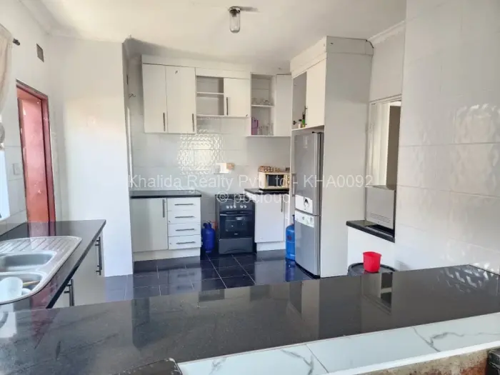 4 Bedroom House for Sale in Madokero Estates, Harare