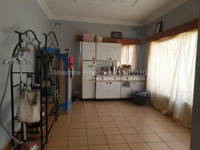 3 Bedroom House for Sale in Mainway Meadows, Harare