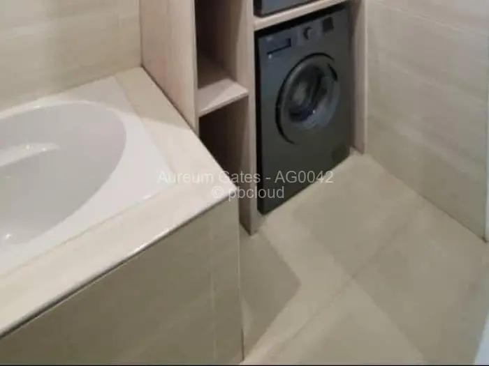 Flat/Apartment to Rent in Kamfinsa, Harare