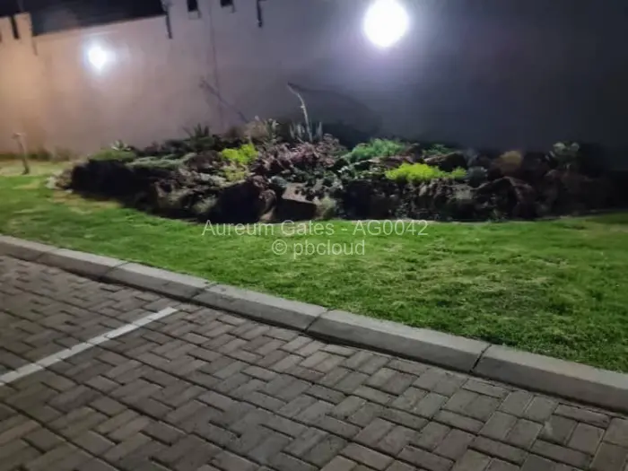 Flat/Apartment to Rent in Kamfinsa, Harare