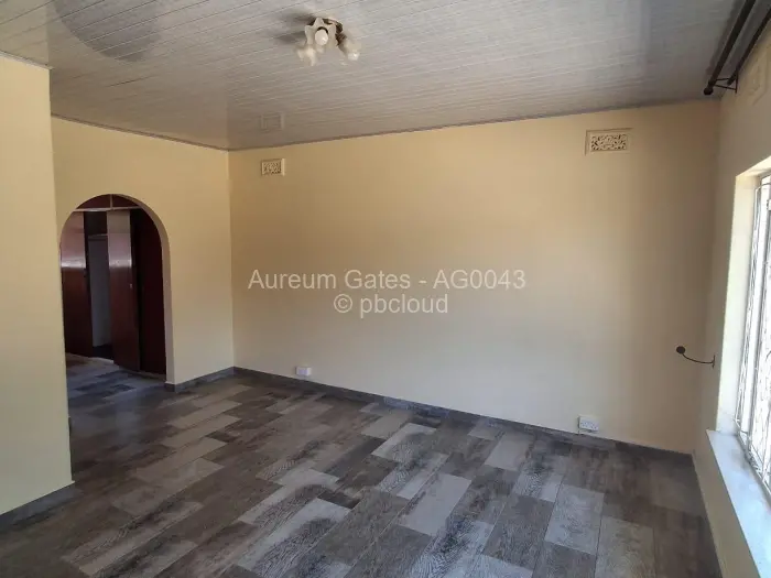 4 Bedroom House to Rent in Chisipite